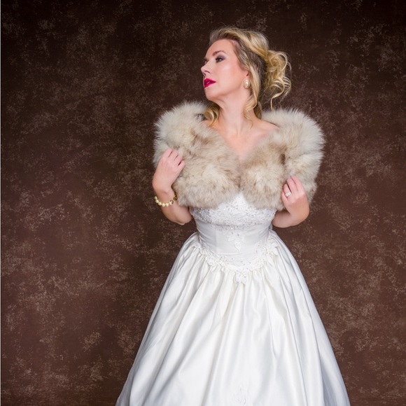 Fox fur stole - Picture 2 of 4